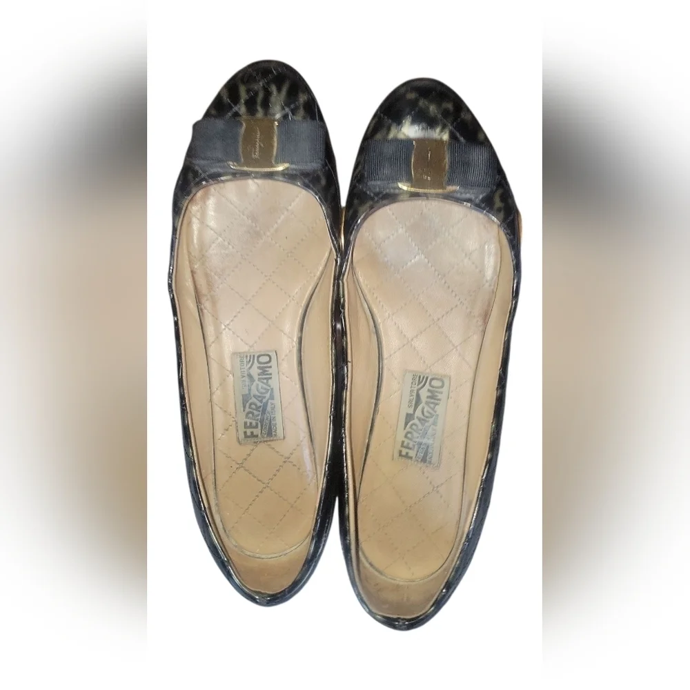 Salvatore Ferragamo Vintage Black/Green Quilted Patent Leather Vara Bow Flats 10